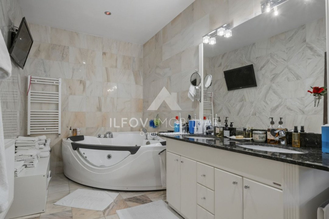 Otopeni central - vila single 387mp, lot generos 488mp, garaj, toate utilitatile