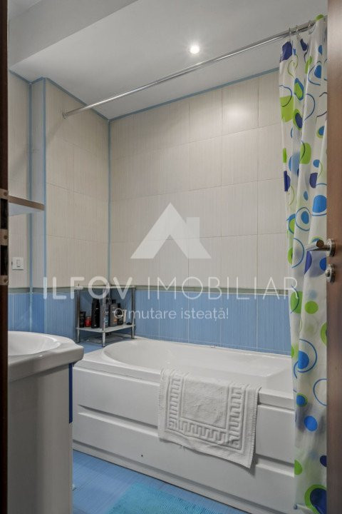 Otopeni central - vila single 387mp, lot generos 488mp, garaj, toate utilitatile