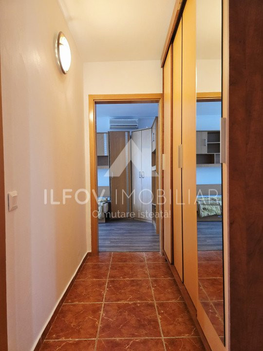 Apartament 4 camere central Otopeni, utilat si mobilat, parcare