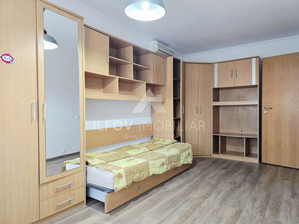 Apartament 4 camere central Otopeni, utilat si mobilat, parcare