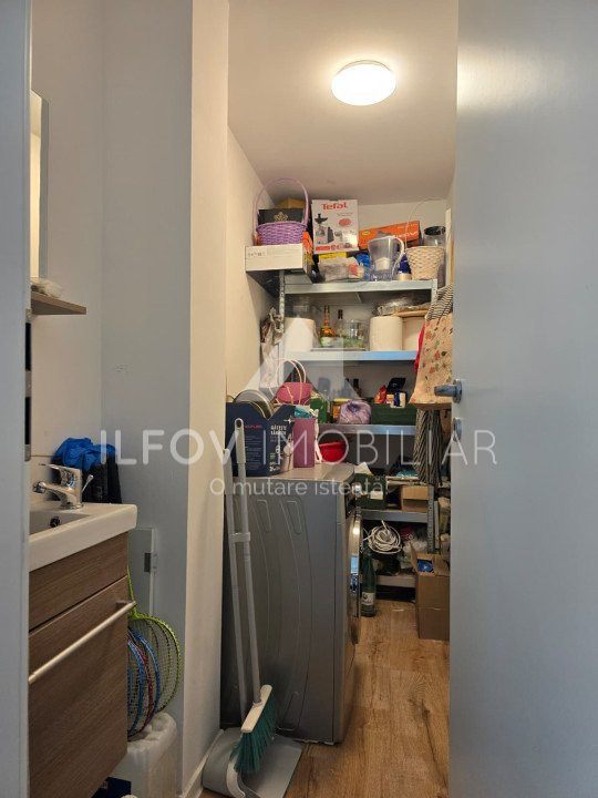 Apartament 3 camere Otopeni 90.mp, ultracentral, renovat, centrala