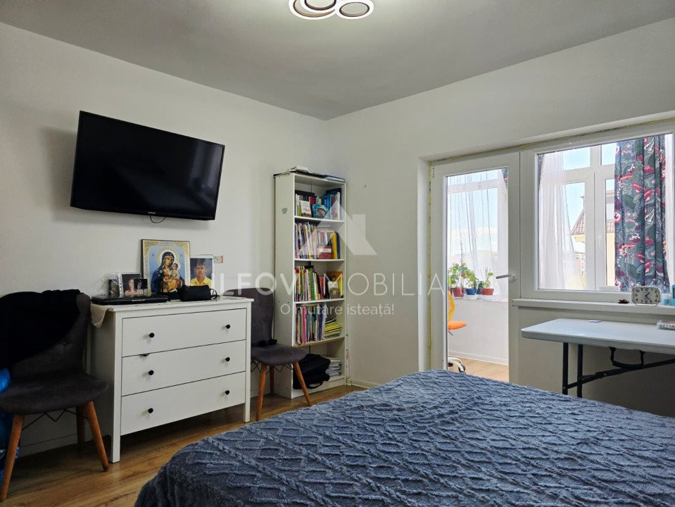 Apartament 3 camere Otopeni 90.mp, ultracentral, renovat, centrala