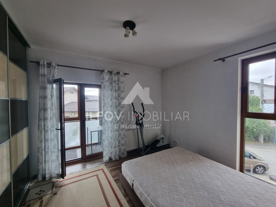 Apartament 3 cam. Otopeni, et. 1, mobilat-utilat, loc parcare