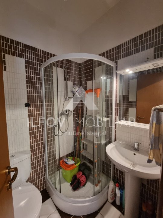 Apartament 3 cam. Otopeni, et. 1, mobilat-utilat, loc parcare