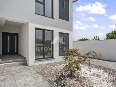 Casa tip duplex 134.6 mp, lot 225 mp, 5 camere, toate utilitatile