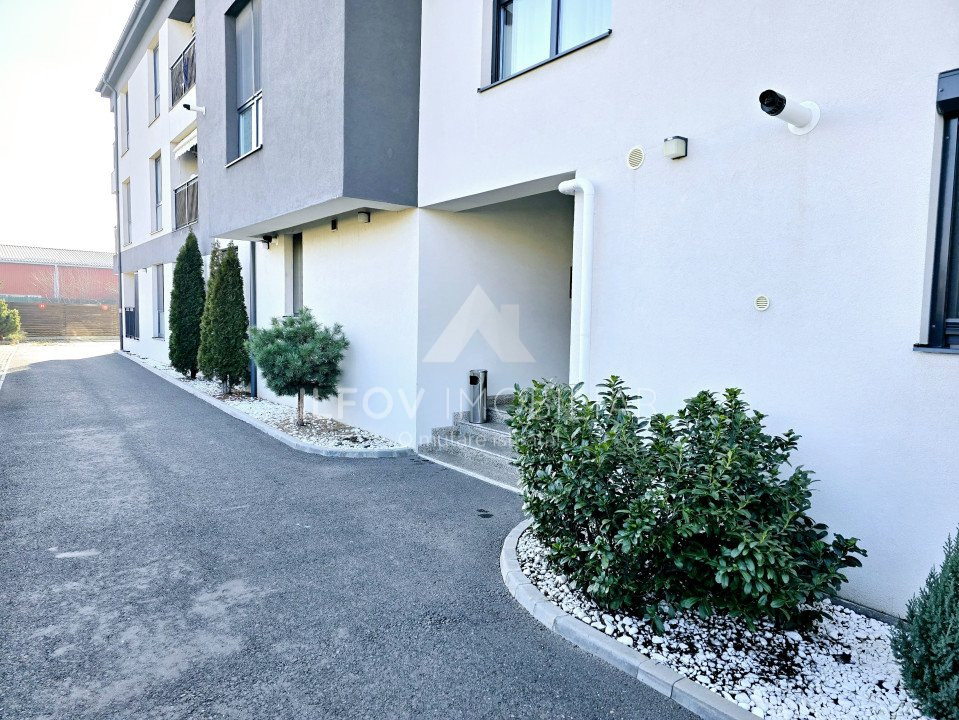 Apartament cu 2 camere spatios, central, complet mobilat si utilat