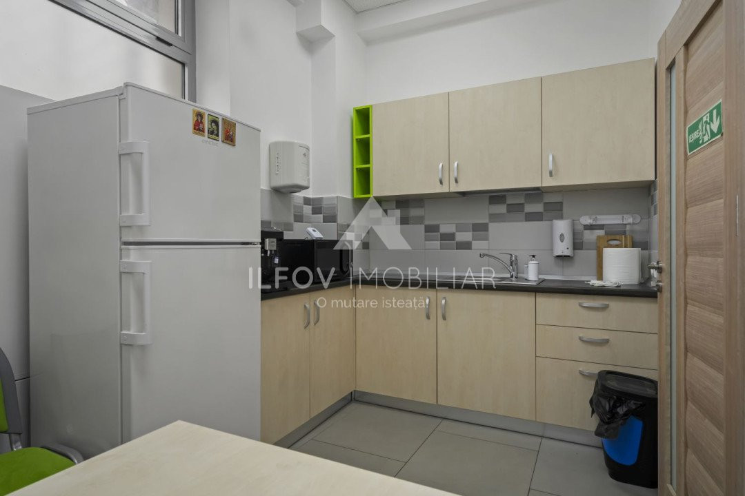 Spatiu comercial Otopeni, complet renovat, ultracentral, Dn.1