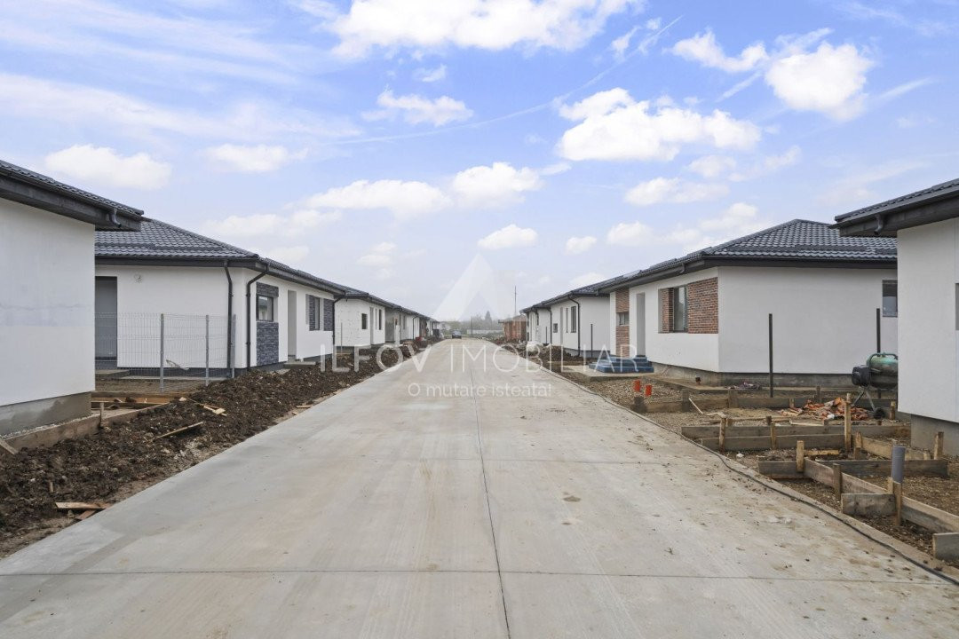 Tunari, casa parter, 120mp, lot 337mp, Green Place