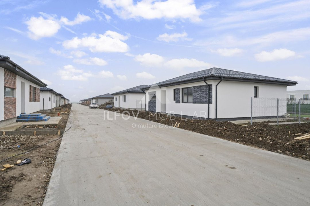 Tunari, casa parter, 120mp, lot 337mp, Green Place