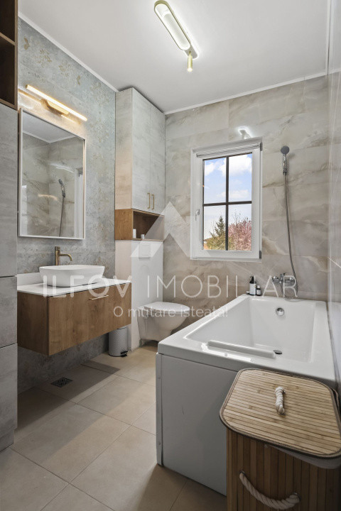 Casa 4 camere Otopeni, central, utilata si mobilata modern