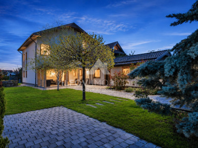 VILĂ EXCEPȚIONALĂ TUNARI | 1534 MP TEREN | 5 DORMITOARE | GARAJ + CRAMĂ
