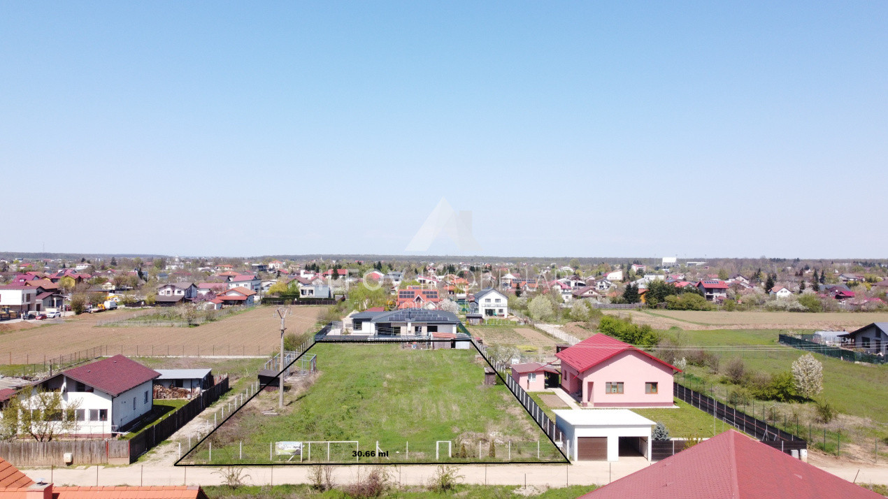 LOT TEREN 550 MP, DESCHIDERE 20.62ML, LÂNGĂ PĂDURE, TOATE UTILITĂȚILE