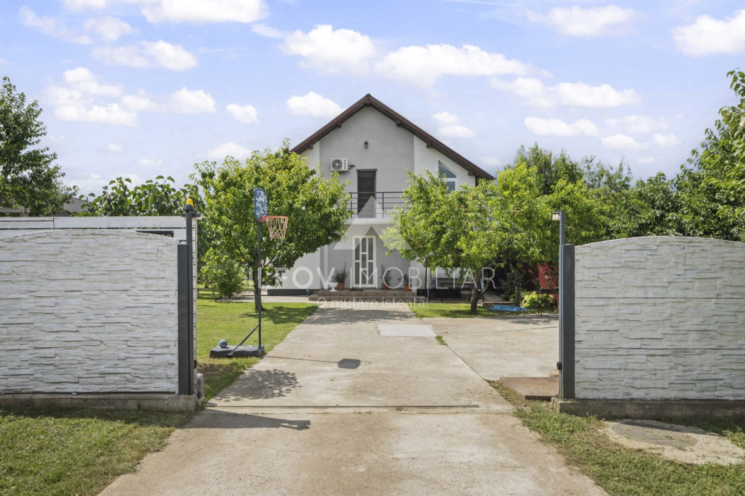 Ciolpani Casa 4 camere P+M, 150mp, teren 500m, utilități, asfalt, pomi, pădure